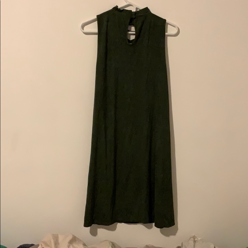 Sold 🔴 Dark green soft mock neck dress - Picture 4 of 4